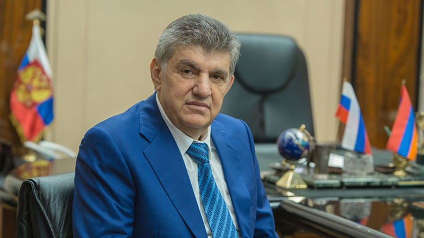 Էջմիածնում հավաքվելու և փաստացի Գարեգին 2-րդի նստավայրը գրավելու կոչը ռազմավարական սխալ կլինի. Ռուսաստանի հայերի միության նախագահ