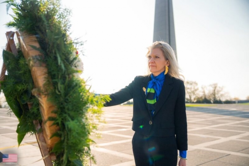 Հուքերի այցը Ծիծեռնակաբերդ եղել է անձնական․ ԱՄՆ-ն չի եղել այցի պաշտոնական շրջանակով շահագրգռված