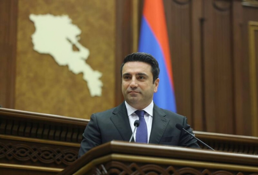 Ալեն Սիմոնյանը պահանջում է Վազգեն Սաղաթելյանից բռնագանձել 2 միլիոն դրամ