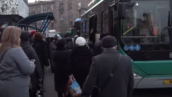 Օր 5-րդ. Քաղաքացիները բոյկոտում են տրանսպորտի սակագների բարձրացումը Երեւանում (ուղիղ)