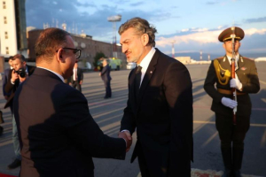 Վրաստանի նախագահը ժամանել է Հայաստան