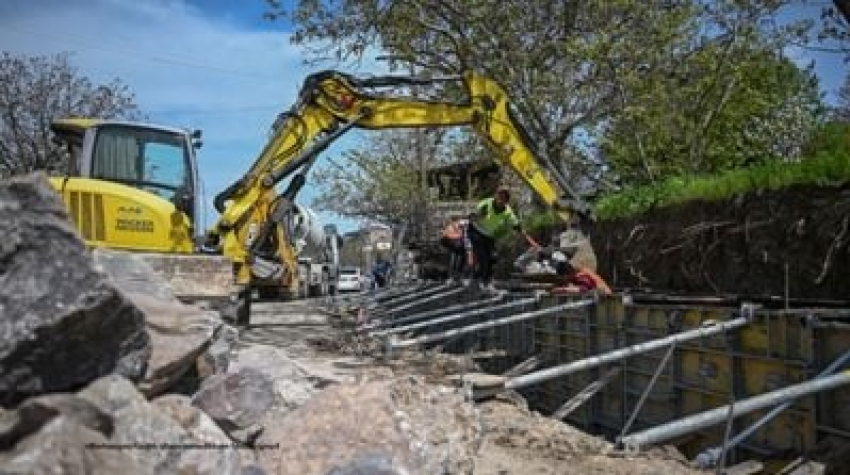 Հիմնանորոգվում է Երևան-Գառնի-Գեղարդի վանք հանրապետական նշանակության ավտոճանապարհի մի հատվածը