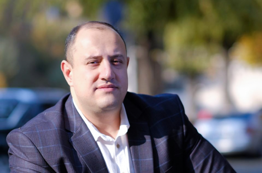 Ի՞նչ ենք անելու, որ Ռուսաստանը Հարավային Կովկասում իր դաշնակցին՝ Հայաստանին, այլևս երբեք «չգցի». մոտավորապես այնպես, ինչպես Ամերիկան չի «գցում» իր դաշնակից Իսրայելին. Միհրան Հակոբյան