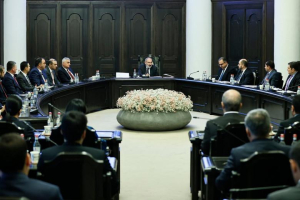Կացարաններում ապաստանած արցախցիներին կառավարությունը չի աջակցի