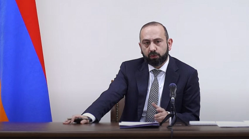 Մենք չենք կիսում ընկալումը, թե մեր Սահմանադրության մեջ Ադրբեջանի համար մտահոգիչ որևէ դրույթ կա, հետևաբար չենք ընդունում սա որպես բանակցային օրակարգ. Միրզոյան