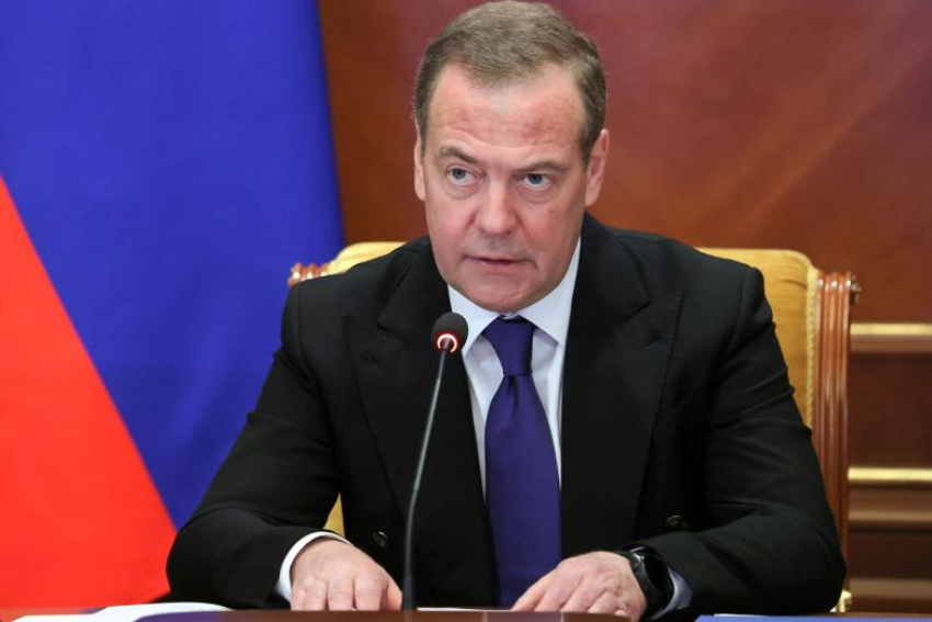 Հաղթանակի օրն Ուկրաինայի կողմից սադրանքի դեպքում ոչ ոք չի երաշխավորի, որ Կիևում մայիսի 10 կգա․ Մեդվեդև