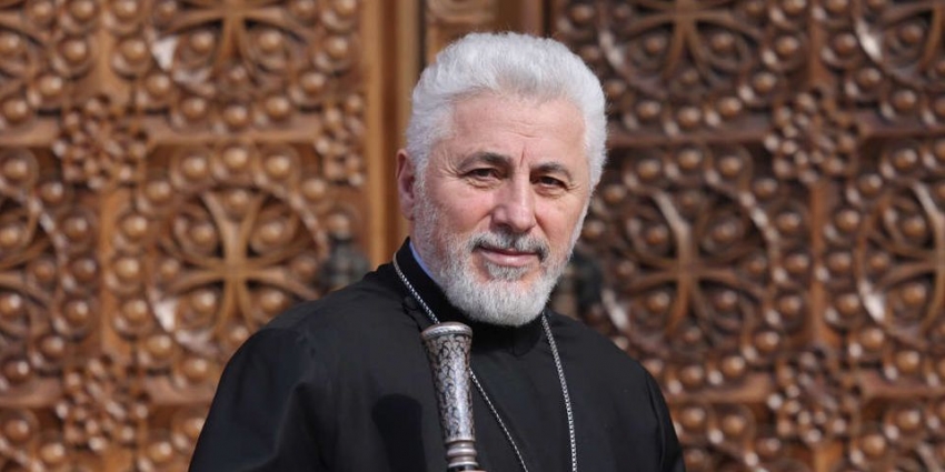 ՌԴ նախագահն Ալեքսանդր Նևսկու շքանշան է շնորհել Եզրաս արքեպիսկոպոս Ներսիսյանին