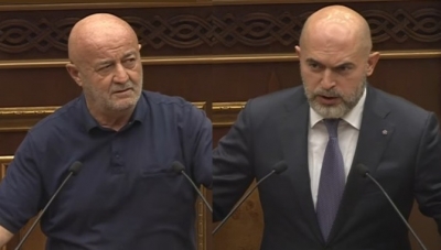 Այս դիսկուսի մեջ մտնել՝ նշանակում է ջուր լցնել Նիկոլ Փաշինյանի ջրաղացին․ Աշոտյանը՝ Աղազարյանին