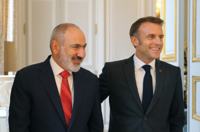 Մակրոնը Նիկոլին Նոբելյան մրցանակ է խոստացել. Ֆարմանյան