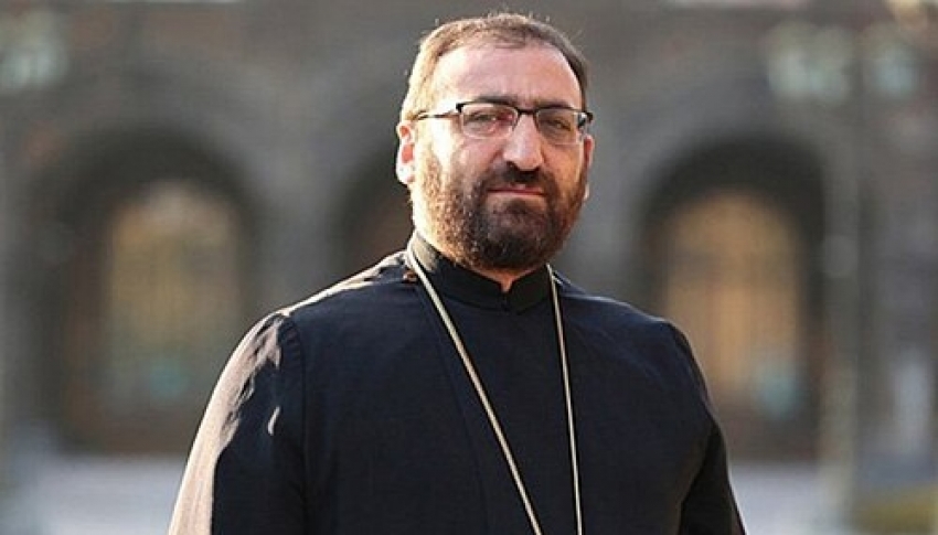 Արշակ Սրբազանին մեղադրում են սպանության, հանցաշխարհի հետ կապի մեջ. մանրամասներ․ «Հրապարակ»