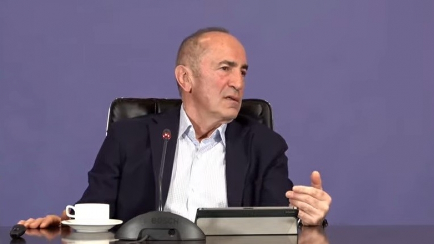 Քոչարյանը կրկին խոսել է․ «Հրապարակ»