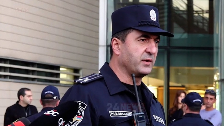 Եթե ծանոթին դիմավորելու համար 1000 հոգի մարդ ա գալիս, էդ ժամանակ մենք ենք գալիս, կարգն ենք պահում