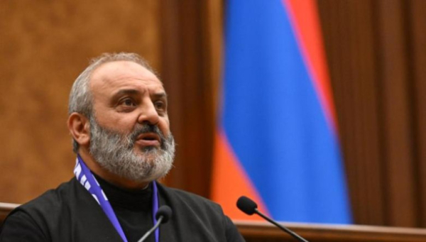 Բացահայտ խոսում են Սյունիքի «միջանցք»-ը հանձնելու մասին, թե ինչպես՝ ոչ ոք չգիտի. Բագրատ Սրբազան