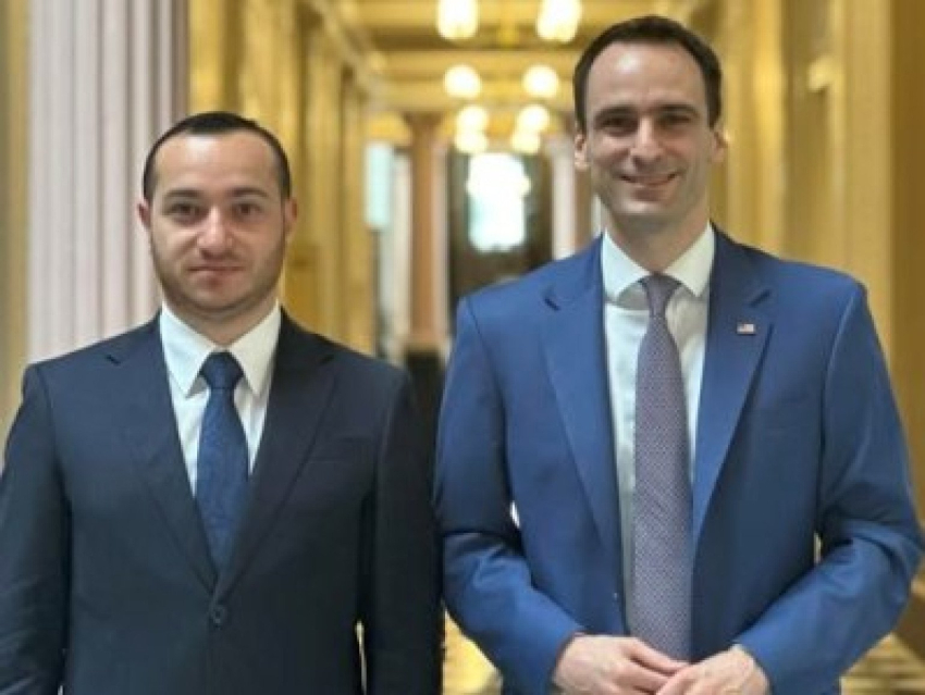 ԲՏԱ նախարարը հանդիպել է ԱՄՆ նախագահի՝ գիտության և տեխնոլոգիաների հարցերով գլխավոր խորհրդականի հետ