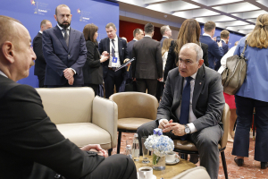Փաստացի, ԱՄՆ-ն որոշակի միջնորդական դեր ունի Հայաստանի ու Ադրբեջանի միջև խաղաղության համաձայնագրի ստորագրման գործընթացում, թեև կողմերը պնդում են, թե բանակցում են առանց միջնորդների. Սուրեն Սարգսյան