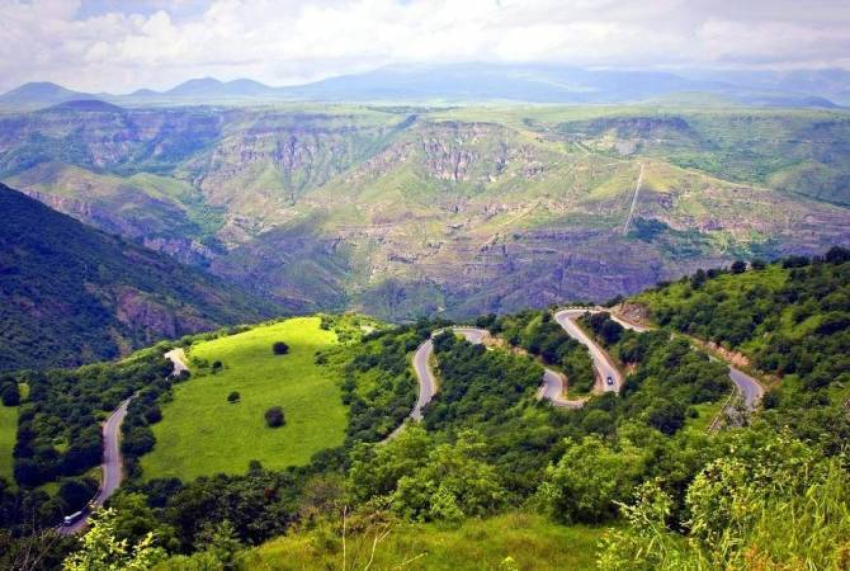 «Զանգեզուրի միջանցքի» շուրջ ստեղծված իրավիճակը Հայաստանի և Ադրբեջանի ինքնիշխան հարց է. Կրեմլ