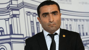 Ռոմանոս Պետրոսյանը ՀԷՑ–ի ևս 3 տնօրենի ազատել է աշխատանքից
