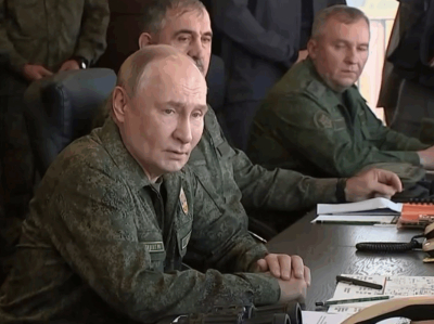 Վլադիմիր Պուտինը հետևում է «Արևմուտք-2025» զորավարժություններին