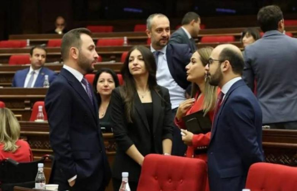 «Իշխող թիմի մեջ կա անհանգստություն, որ ընդհանուր զարգացումները, միտումներն իրենց դեմ են». «Փաստ»