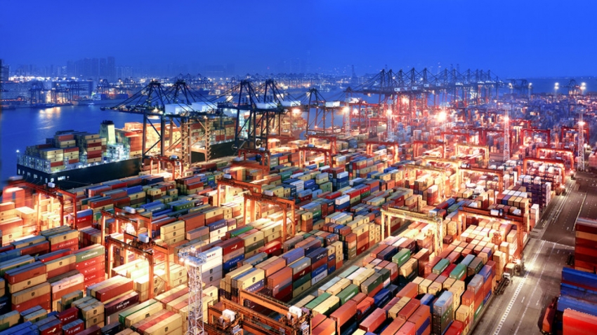 Չինաստանը դադարեցրել է նավահանգստային մաքսատուրքերի գանձումն ամերիկյան նավերի նկատմամբ