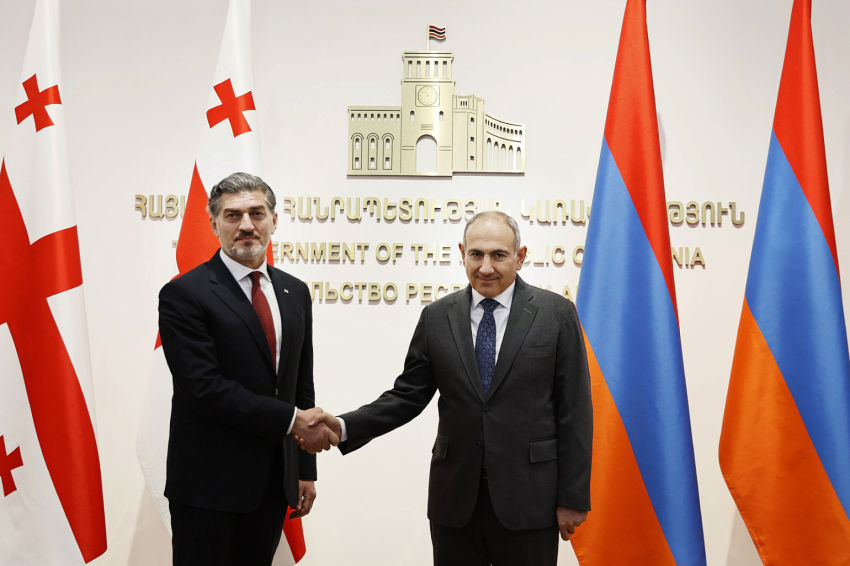 Վրաստանը և Հայաստանն ունեն ընդհանուր շահեր, և պետք է մեր հարաբերությունները կառուցել այդ շահերի վրա. Փաշինյանը՝ Կավելաշվիլիին