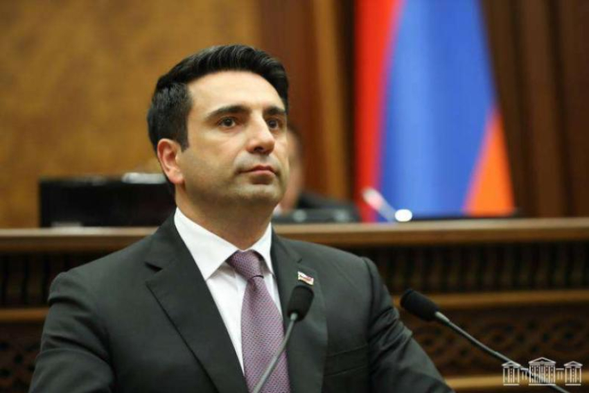 Գլխավոր դատախազը միջնորդագիր է ներկայացրել ԱԺ նախագահ Ալեն Սիմոնյանին՝ թույլ տալու հանրային քրեական հետապնդում հարուցել Սեյրան Օհանյանի և Արծվիկ Մինասյանի նկատմամբ