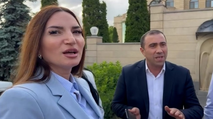 «Տեղյա՞կ չեք՝ ուր են տարել Սամվել Կարապետյանին», «Տեղեկություն չունենք, հարցերի չենք պատասխանի»