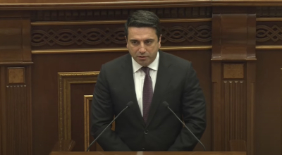 Դուք չար, նախանձ, անգրագետ կերպարներ եք. Ալեն Սիմոնյանը՝ ընդդիմադիրներին