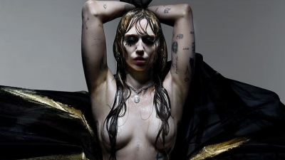 Մայլի Սայրուսը մերկացել է CR Fashion Book համար և խոստովանել, որ կարող է հեռանալ շոու բիզնեսից