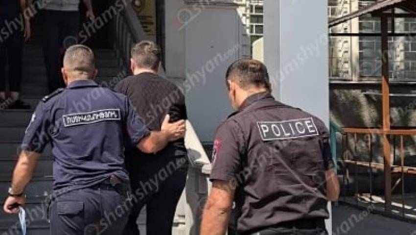Տավուշի գյուղերից մեկում տղամարդը մուտք է գործել ննջարան և փորձել խեղդել 34-ամյա կնոջը, ապա 1-ամյա երեխային․ կա վիրավոր