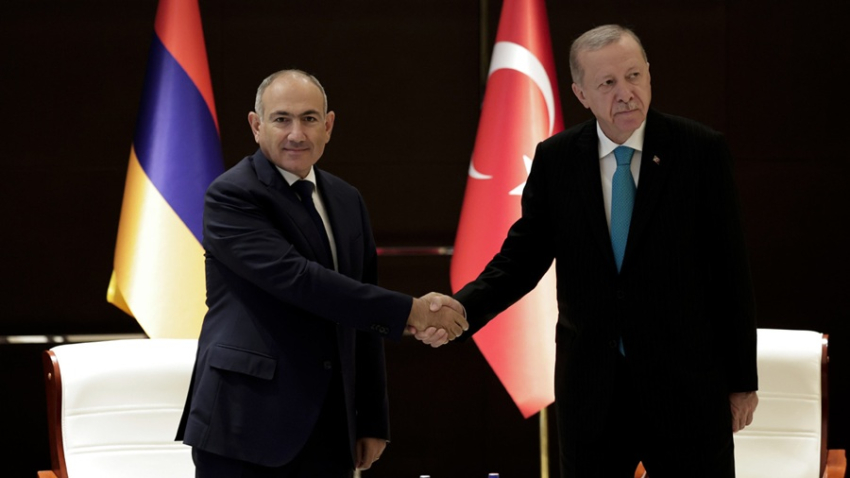 Փաշինյանն ու Էրդողանը կարևորել են տարածաշրջանում կայունության և խաղաղության հաստատմանը միտված քայլերը․ պայմանավորվել են շարունակել երկխոսությունը․ ՀՀ կառավարություն