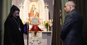 Սկանդալային առաջնորդը ջերմ ընդունել է Նիկոլ Փաշինյանին․ «Ժողովուրդ»