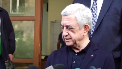 Այն իշխանությունը, որը երեք անգամ մեծացրել է Եռաբլուրը, փորձում է ինձ մեղադրել Եռաբլուրի հողերը վաճառելու մեջ. Սերժ Սարգսյան