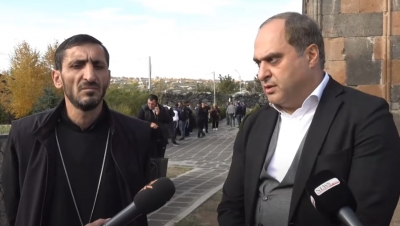 Հովհաննավանքի հոգևոր հովիվ տեր Սարգիսը, ով պետք է կիրակի օրը կատարեր պատարագը, նույն օրը հրավիրվել է ՔԿ. փաստաբան