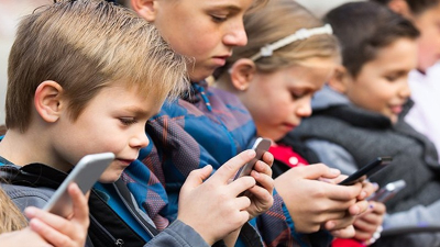 Ինչու՞ են ուսուցիչները ծնողներին կոչ անում չգնել սմարթֆոններ երեխաների համար մինչև 14 տարեկանը