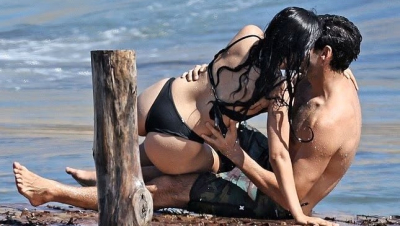 Կրքոտ համբույրներ և սիրո ծով. Կամիլա Կաբելոն և նրա միլիարդատեր ընկերը չեն թաքցնում իրենց զգացմունքները